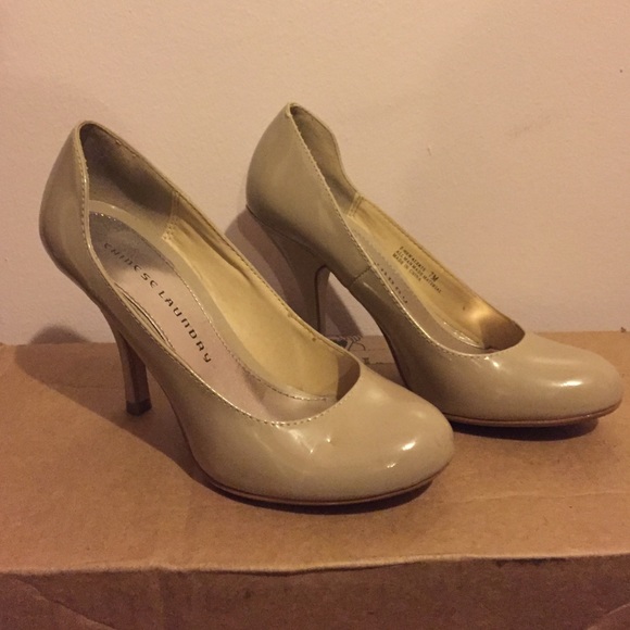 🚫Sold Chinese Laundry nude pumps