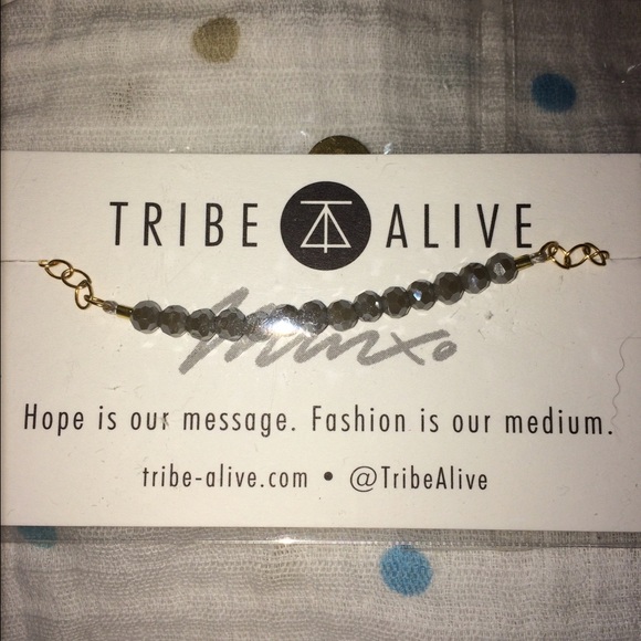 Grey Jade and gold bracelet