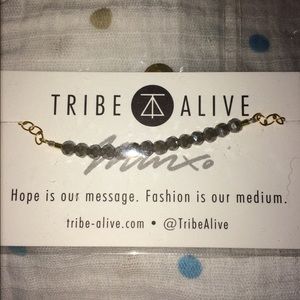 Grey Jade and gold bracelet