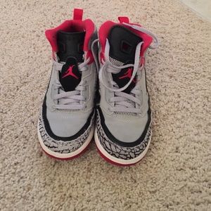 Jordan spikes size 3