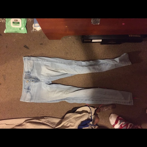 Hollister jeans size 3 short (jeggings)