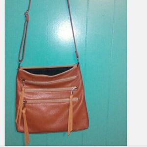 Possibly SOLD🎉 ReDuCeD🎉 Nice brown crossbody bag