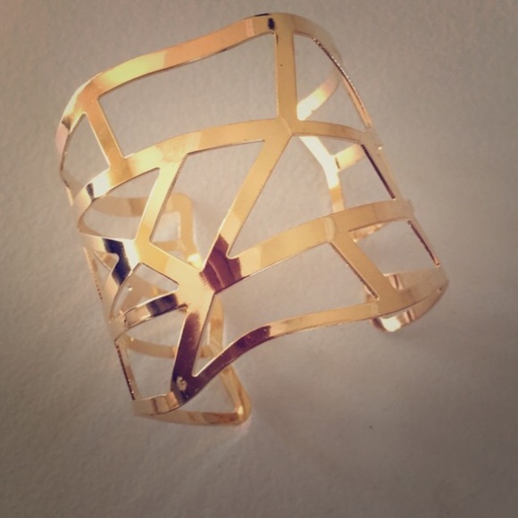 Jewelry - Gold cuff bracelet