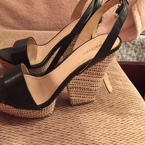 heels - Picture 2 of 3