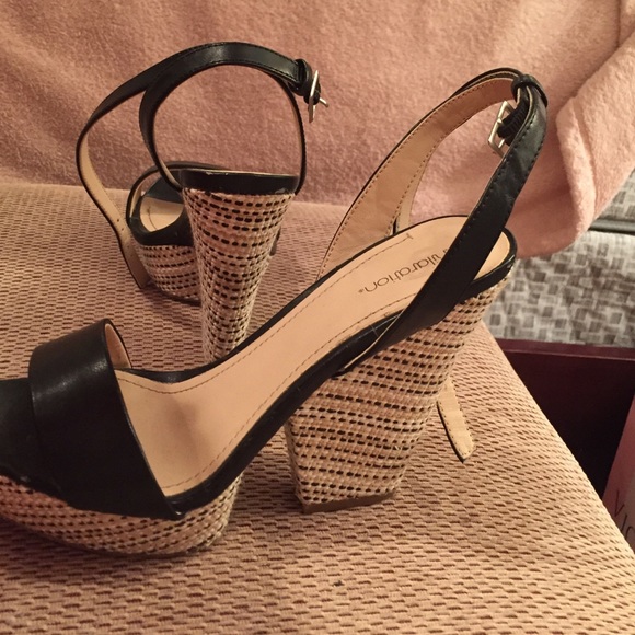 heels - Picture 3 of 3