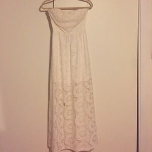 strapless white dress