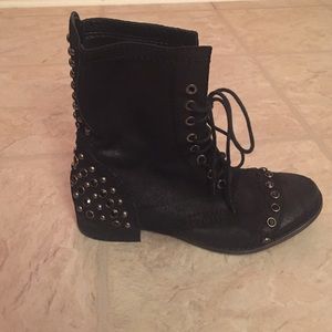 Black Gianni Bini Boots