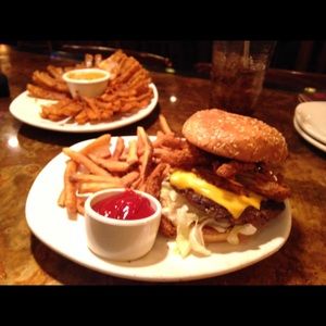 Meet your Posher, Alexi