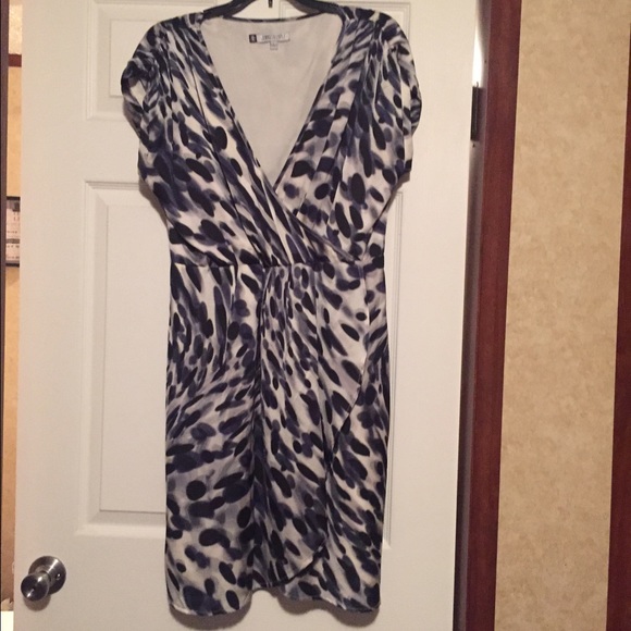 Jennifer Lopez dress - Picture 1 of 3