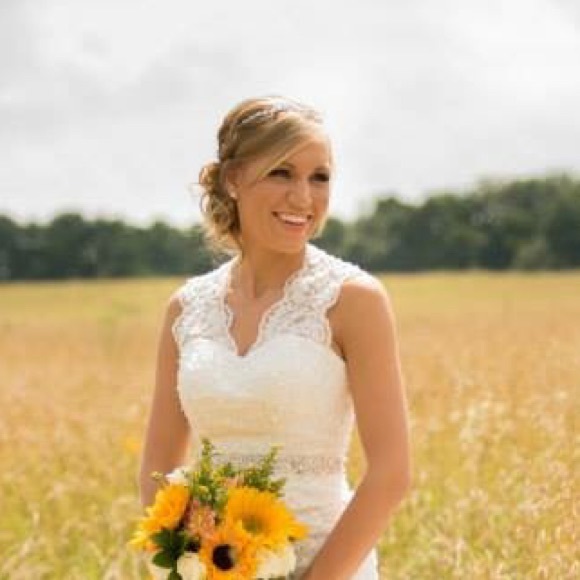 Meet your Posher, Ruth - Picture 1 of 1