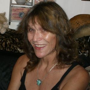 Meet your Posher, Sandi