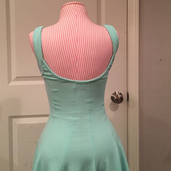 dress - Picture 4 of 4
