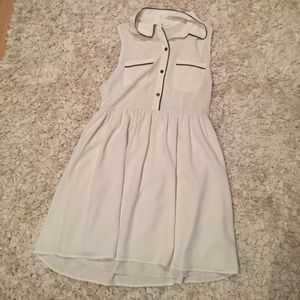 Beautiful white XXI Dress