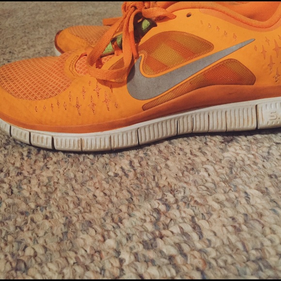 Nike Free Runs Size 8