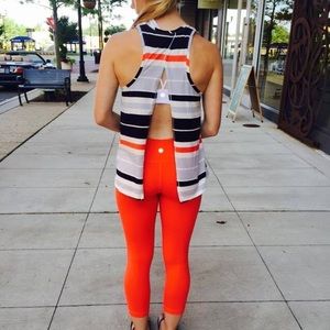 ⚡️Flash Sale!⚡️NWT Alarming Wunder Under Crop II