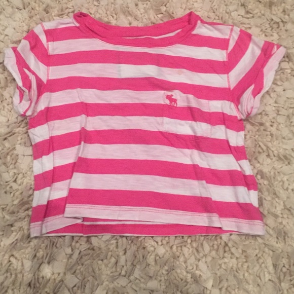 Crop top either blue or pink