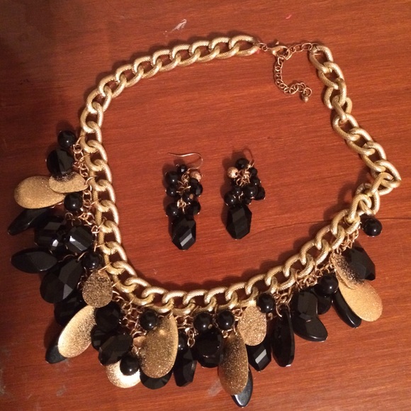 Black and Gold necklace and earrings set