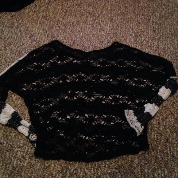Lace top - Picture 2 of 2