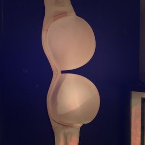 White Victoria's Secret push-up strapless bra