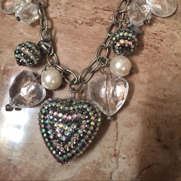 4 adult necklaces - Picture 2 of 4
