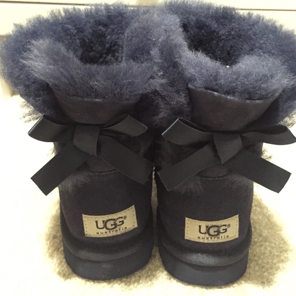 Navy Ugg Mini Bailey Bow Boots