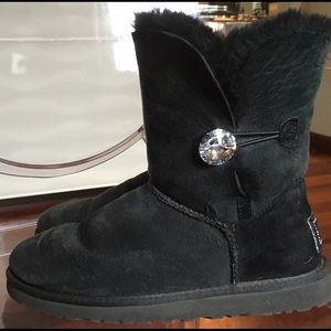 Bailey Button Bling💍 Uggs