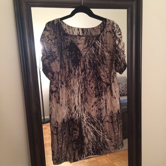 Kensie Puff Sleeve Dress - Picture 3 of 4