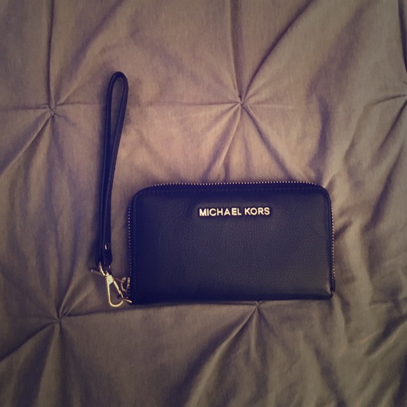 Michael Kors Wristlet Wallet - Authentic