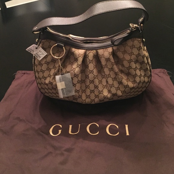 New Gucci handbag with Tags - never worn or used - Picture 2 of 4