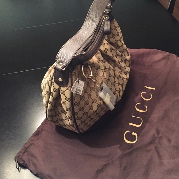 New Gucci handbag with Tags - never worn or used - Picture 3 of 4