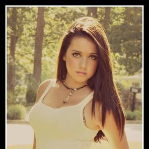 Meet your Posher, Kira