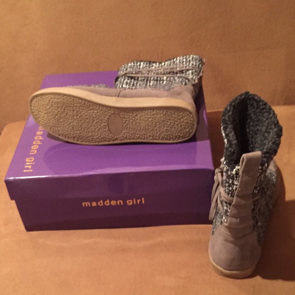 Madden Girl Boots- NWT - Picture 4 of 6