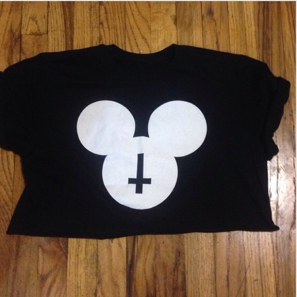 Nikki Lipstick Mouse Club Crop Top