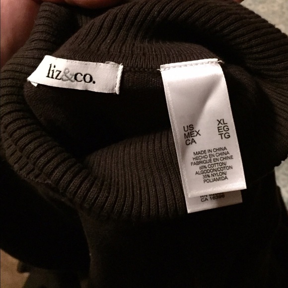 Short sleeve sweater w/tie Very classy and sexy! - Picture 4 of 4