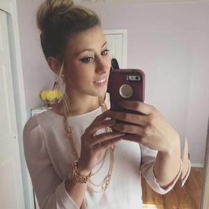 Meet your Posher, Julia