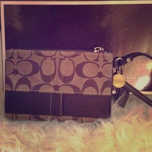 Coach Wristlet in like new condition