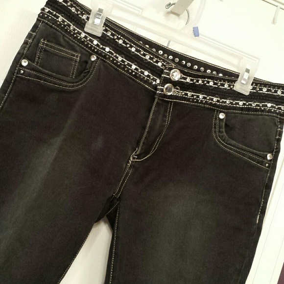 Black Itz Me Ladies Jean - Picture 1 of 4