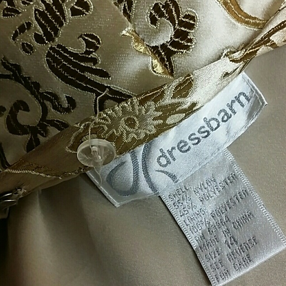 Beautiful Gold Brocade Skirt - Picture 4 of 4