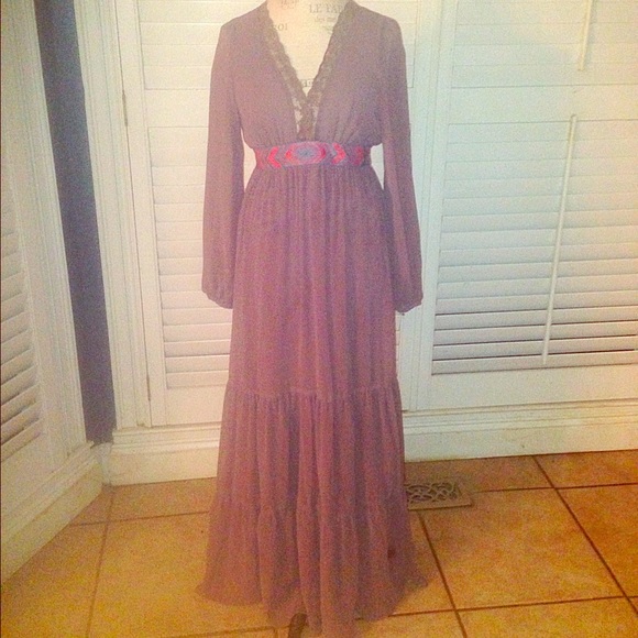 Flying tomato brand dress size M