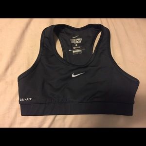 Nike dri fit black sports bra ⚫️