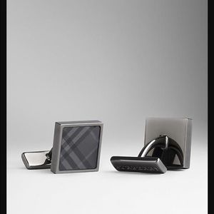Burberry cuff links