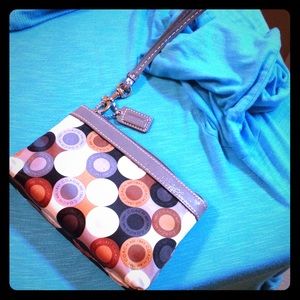 Coach wristlet! Authentic and fabulous