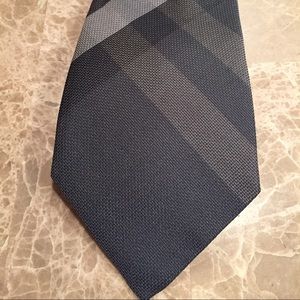 Burberry tie