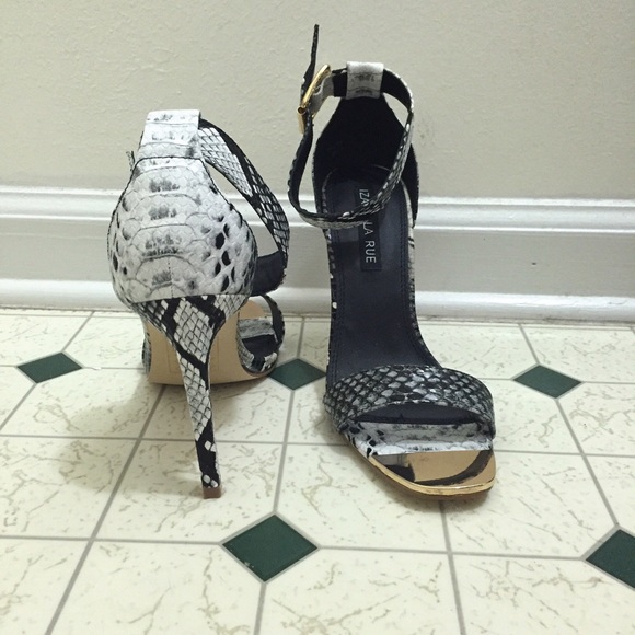 Snake-Skin Heels - Picture 3 of 3