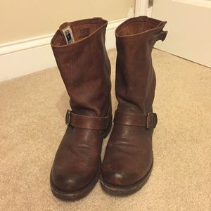Frye Veronica short boot size 8.5