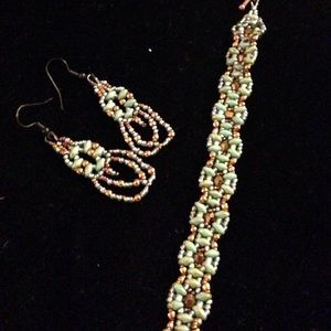 Turquoise and copper beaded earring and bracelet