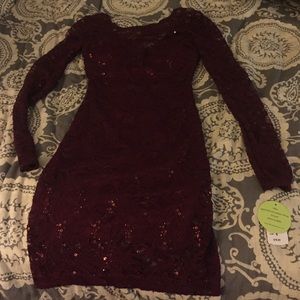 Beautiful burgundy dress!! Lace & sequins