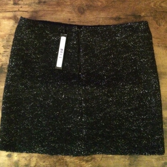 🚨SOLD🚨 Alice & Olivia Tweed, Lined Mini - Picture 3 of 4