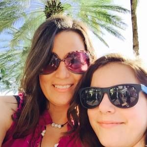 Meet your Posher, Gelaina