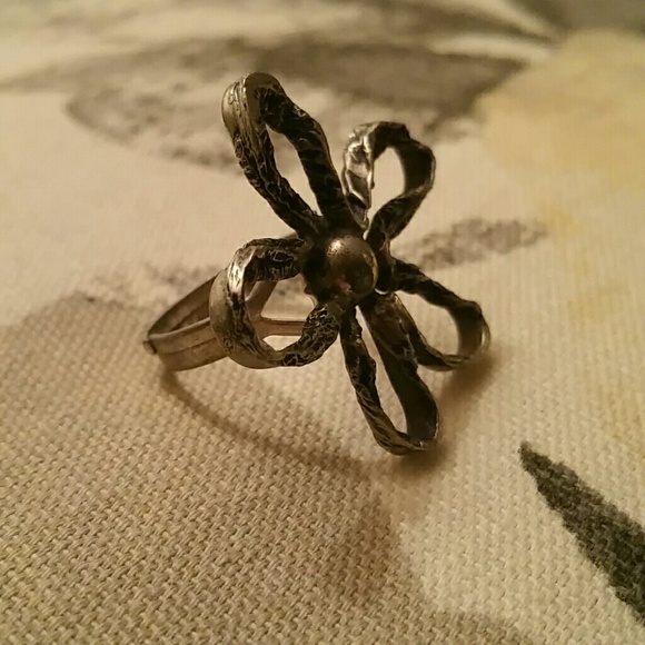 Artisan silver flower ring.